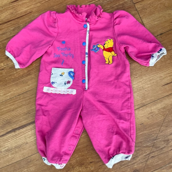 Vintage 90’s pink one piece Winnie the Pooh size 3/6 mos - Picture 3 of 3